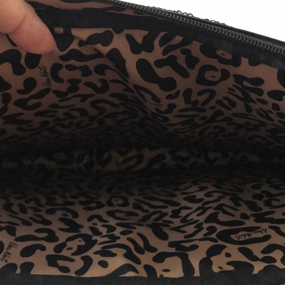 - NINE WEST SEQUIN LAPTOP CASE - Picture 4 of 6